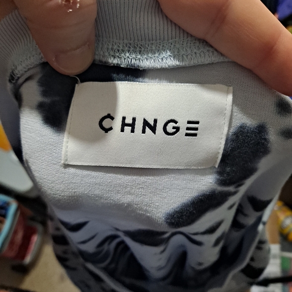 Graphic Tiedye Tshirt Dress - Picture 6 of 7